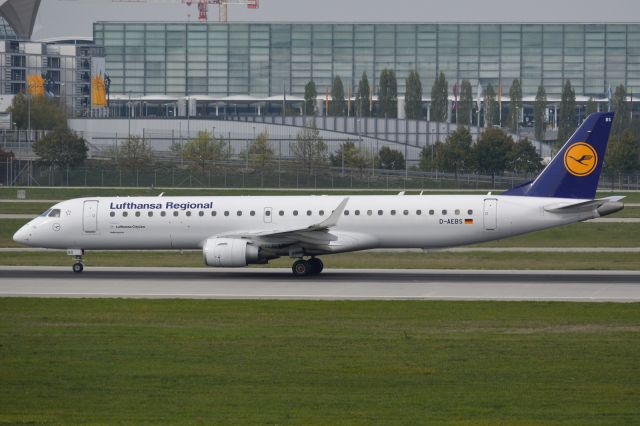 Embraer ERJ-190 (D-AEBS)