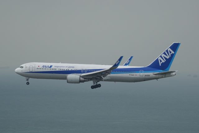 BOEING 767-300 (JA621A)