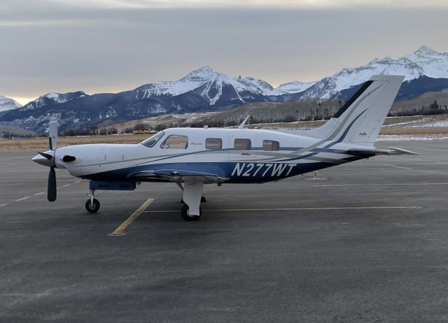 N277WT — - Flew into Telluride for lunch