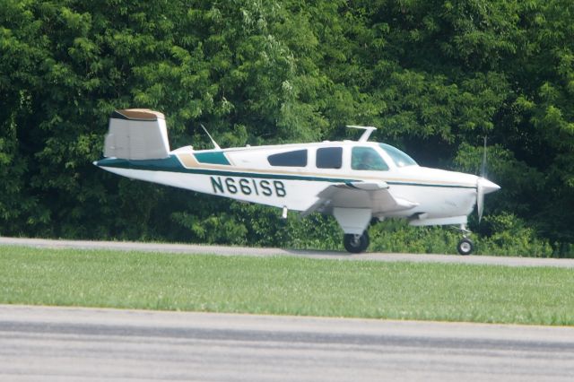 Beechcraft 35 Bonanza (N661SB)