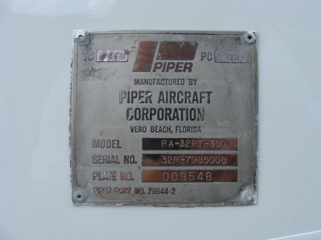 Piper Saratoga (N28PV)