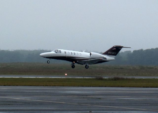 Cessna Citation CJ1 (N85ER) - Take off RW24.