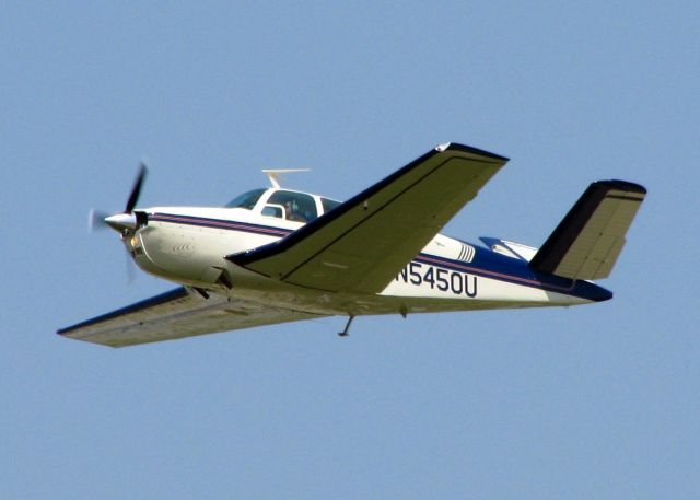 Beechcraft 35 Bonanza (N5450U) - 1967 Beech V35 off of 23 departing Downtown Shreveport.