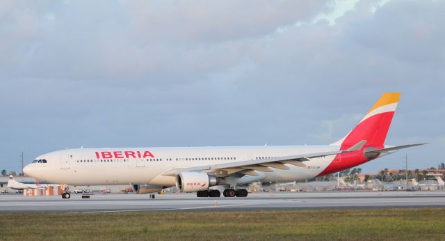 Airbus A330-300 (EC-LUB) - 1-7-2018