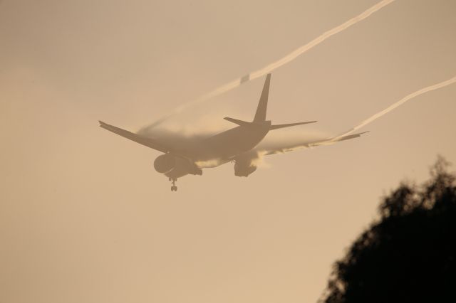 BOEING 777-300ER (RP-C7773)