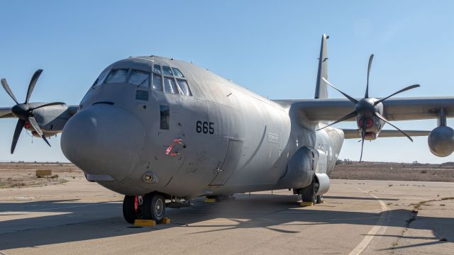 Lockheed C-130 Hercules (N665)