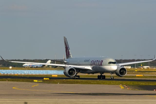 Airbus A350-900 (A7-ALJ)
