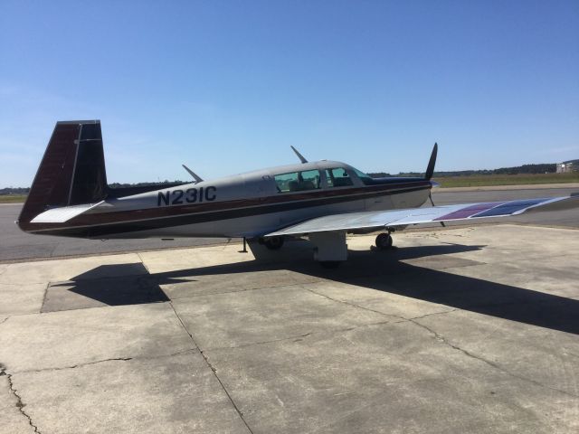 Mooney M-20 Turbo (N231C)