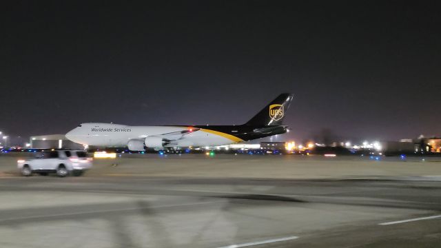 BOEING 747-8 (N625UP)