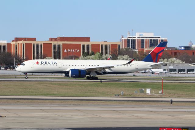 Airbus A350-900 (N576DZ)