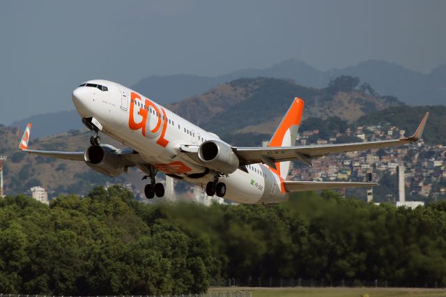 Boeing 737-700 (PR-GXX)