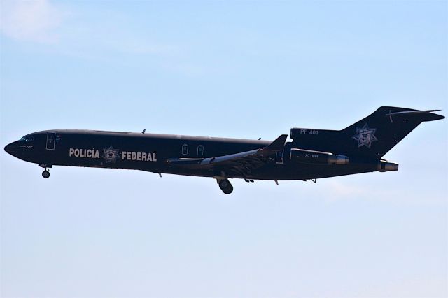 Boeing 727-100 (XC-MPF)