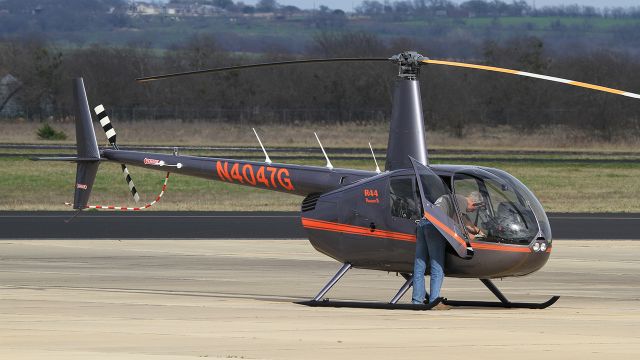 Robinson R-44 (N4047G)