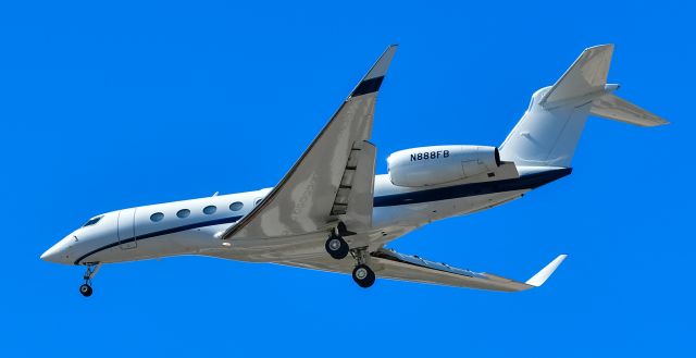 Gulfstream Aerospace Gulfstream G650 (N888FB) - N888FB Gulfstream G650 s/n 6085 - Las Vegas - Harry Reid International Airport KLASbr /Photo: Tomás Del Corobr /USA - Nevada May 15, 2025