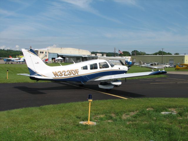 Piper Cherokee (N323DF) - Taxiing over to 2009 Fly-in.