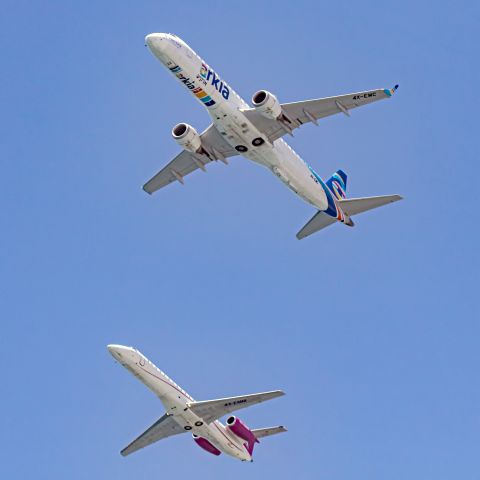 EMBRAER 195 (4X-EMC)