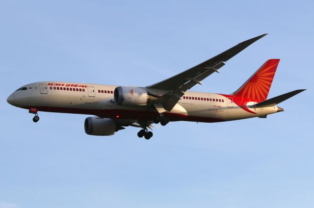 Boeing 787-8 (VT-ANO)