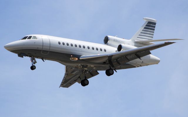 Dassault Falcon 900 (N900HC)