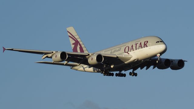 Airbus A380-800 (A7-APB) - Airbus A380-800 msn 143. Qatar A7-APB final rwy 21 YPPH 290320.