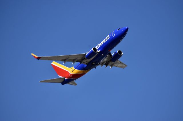 Boeing 737-700 (N212WN) - SWA1738 ~ KRNO-KDEN ~ 4 June, 2020