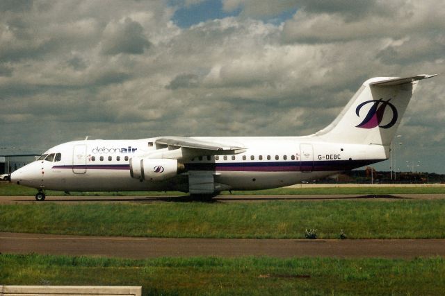 British Aerospace BAe-146-200 (G-DEBC) - Taxiing to the ramp in Jul-98.br /br /With Debonair from May-96 to Mar-00 when it became G-CLHA then G-FLTB, EI-CZO and FAB-104 as a spares source for Transporte Aéreo Militar at SLCB.