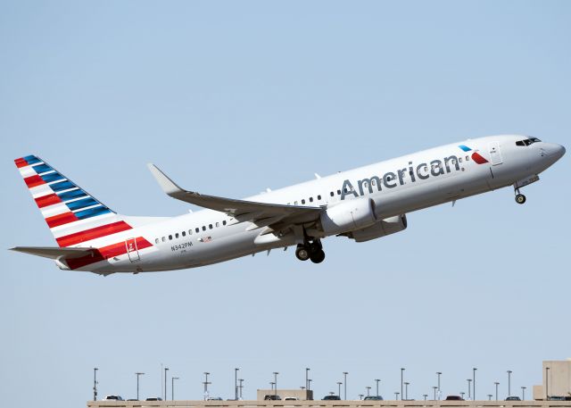 Boeing 737-800 (N342PM)
