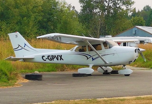 Cessna Skyhawk (C-GPVX) - Sitting at a private airstrip near Langley Regional.