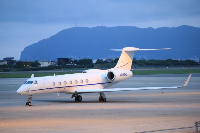 Gulfstream Aerospace Gulfstream V (N999HZ) - August 29th 2018:Wells Fargo Bank Northwest,Gulfstream Aerospace G-V-SP Gulfstream G550 Eitam,N999HZ, Hakodate Airport (HKD/RJCH), Japan.