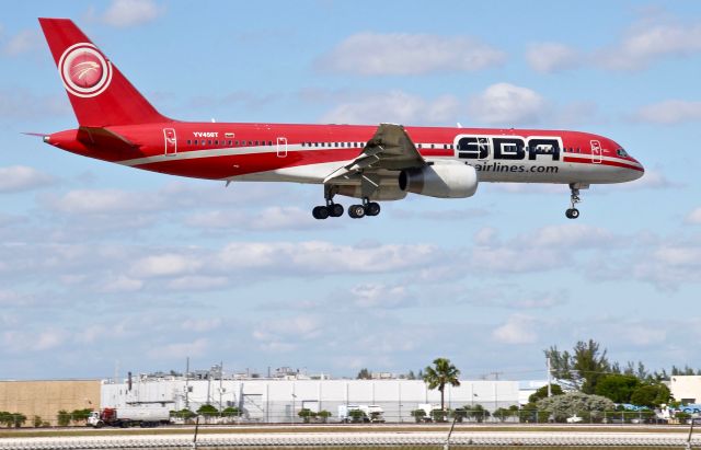 Boeing 757-200 (YV-450T)