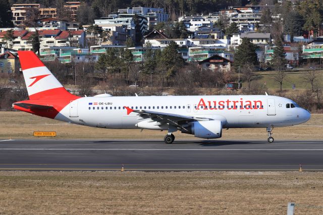 Airbus A320 (OE-LBU)