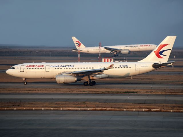 Airbus A330-200 (B-6082)