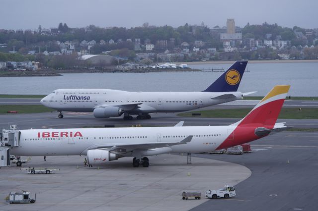 Airbus A330-300 (EC-LZJ)