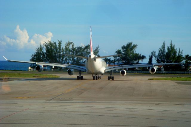 Airbus A340-300 (F-GNII)