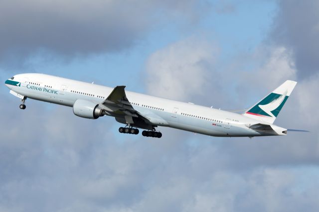 BOEING 777-300 (B-KPV)