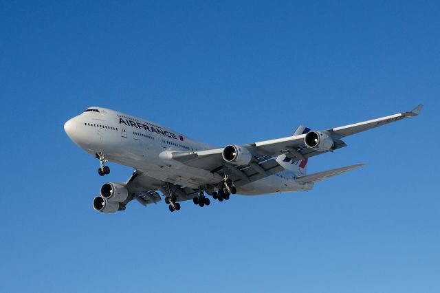 Boeing 747-400 (F-GITH)