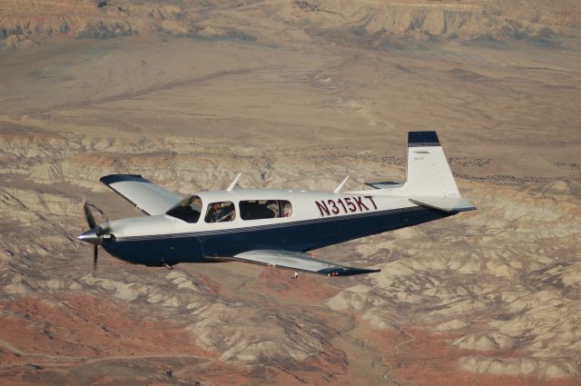 Mooney M-20 (N315KT) - Over the San Rafael Swell in eastern Utah.