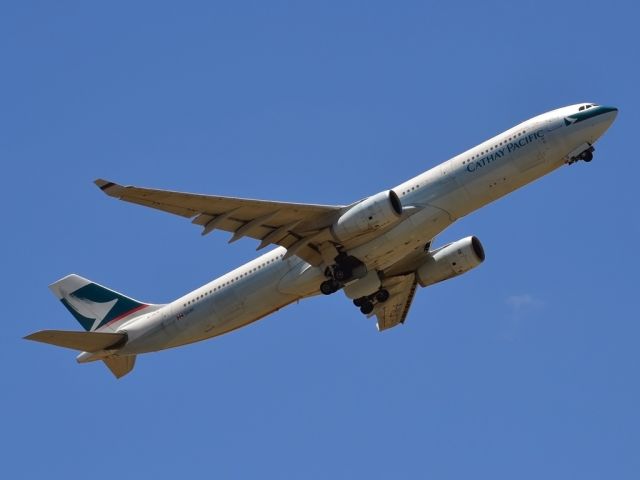 Airbus A330-300 (B-HLQ) - Getting airborne off runway 23 and heading home to Hong Kong via Melbourne. Wednesday 4th January 2012.
