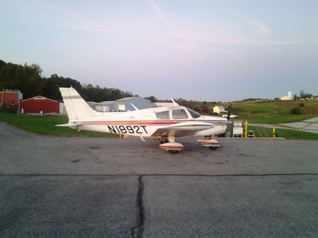 Piper Cherokee (N1892T)