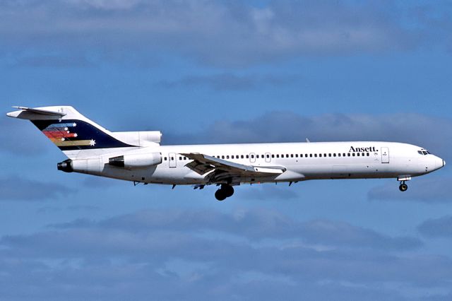 Piper Saratoga/Lance (VH-RMP) - ANSETT AUSTRALIA AIRLINES - BOEING 727-277/ADV - REG : VH-RMP (CN 22068/1660) - ADELAIDE INTERNATIONAL AIRPORT SA. AUSTRALIA - YPAD 19/2/1985 35MM SLIDE CONVERSION USING A LIGHTBOX AND A NIKON L810 DIGITAL CAMERA IN THE MACRO MODE.