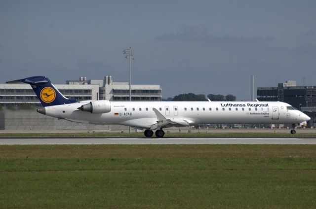 Canadair Regional Jet CRJ-900 (D-ACKB)