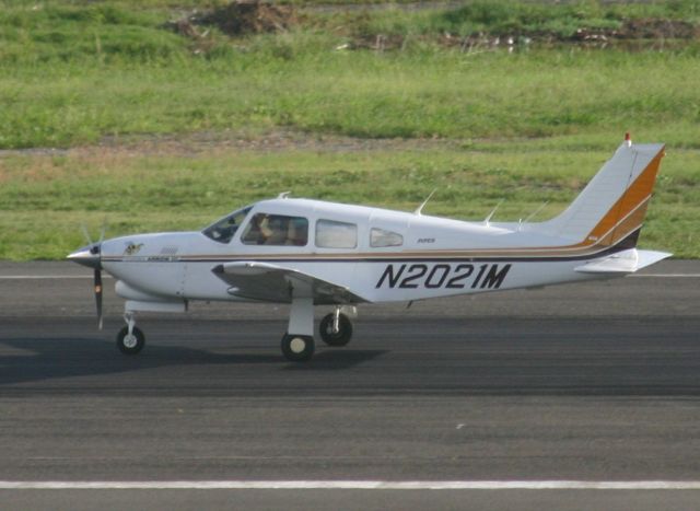 Piper Cherokee (N2021M)