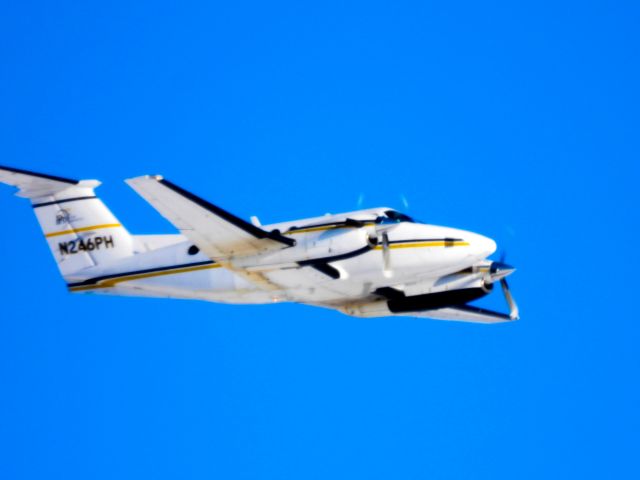 Beechcraft Super King Air 200 (N246PH) - SGF-br /01/11/2025
