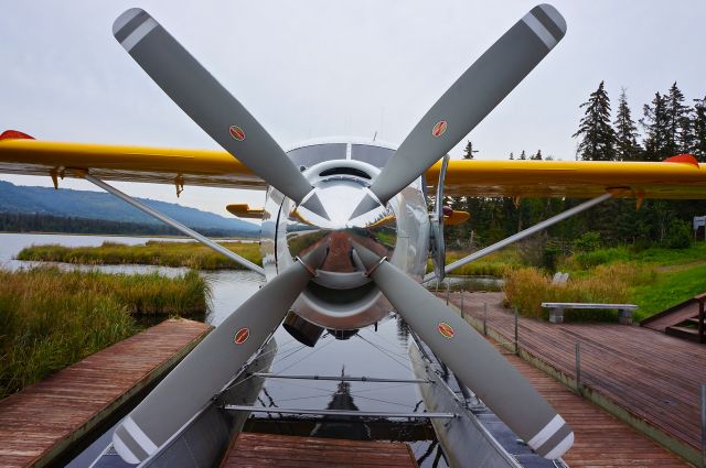 De Havilland Canada DHC-3 Otter (N104BM) - Bald Mountain Air Services 1956 DeHavilland Turbine Otter at the dock on Beluga Lake in Homer, AK.