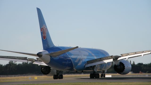 Boeing 787-8 (B-2727)