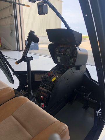 Robinson R-44 (N7030J)
