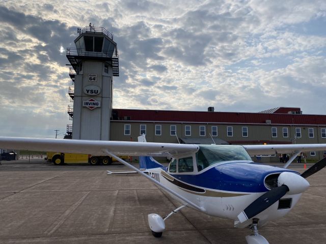 Cessna Skylane (C-FVVU)