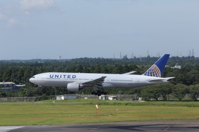 Boeing 777-200 (N779UA)