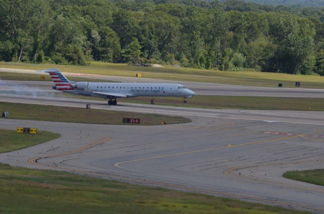 Canadair Regional Jet CRJ-700 (N718PS)