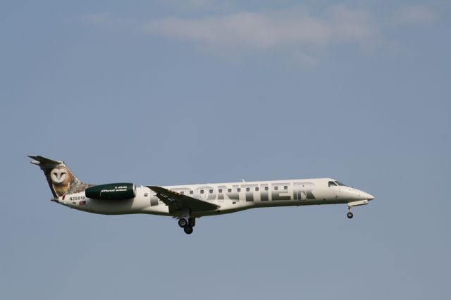 Embraer ERJ-145 (N288SK)