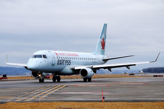 Embraer 175 (C-FFYG)